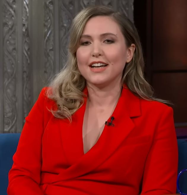 Taylor Tomlinson Siblings, Net Worth, Age, and Height, Parents