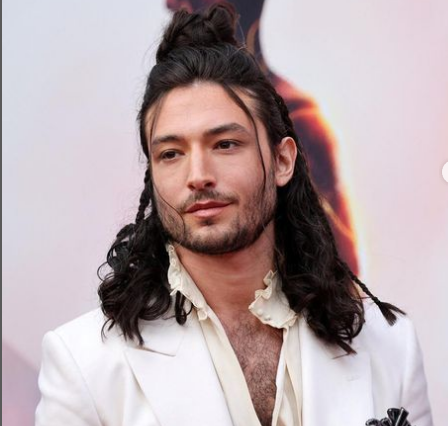 Ezra Miller Ethnicity, Net Worth, Parents, Height, Age, Wife